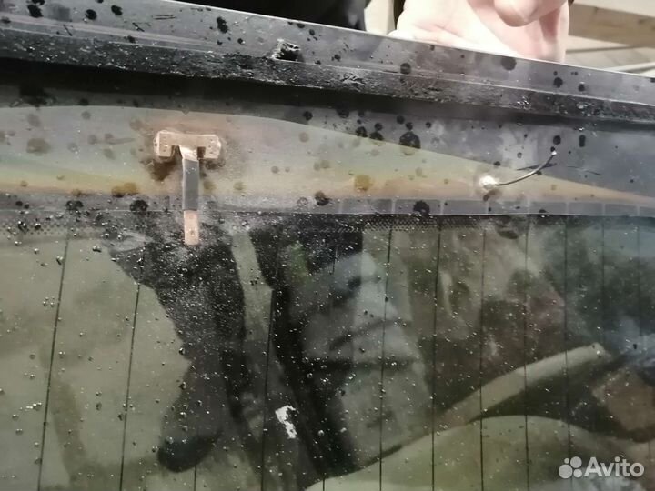 Стекло заднее шкода октавия А5 2012