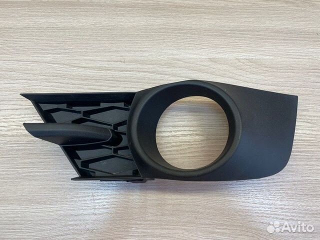 Заглушка противотуманной фары левая LADA X-Ray