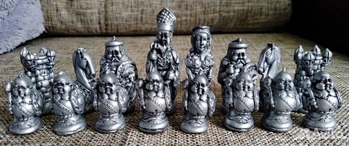 Шахматные фигуры из гипса