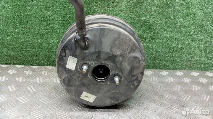 Вакуумник тормозной Hyundai Equus