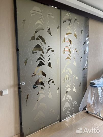 Дверь стеклянная бу