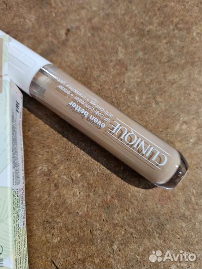 Консилер для лица CN 40 Chamois. Clinique