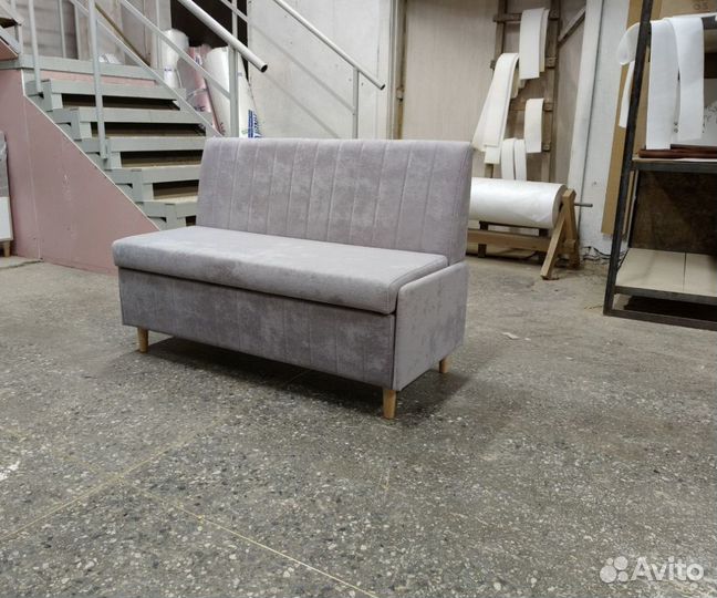 Кухонный диван в моющейся ткани в наличии 120