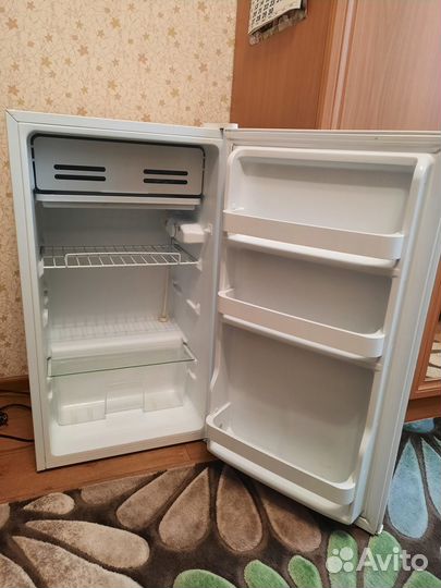 Холодильник бу маленький dexp