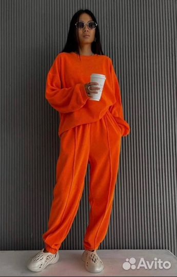 Спортивный костюм женский новый