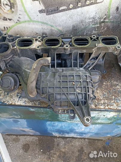 Mazda 6 коллектор впускной 2,0 LF