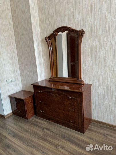 Спальный гарнитур бу