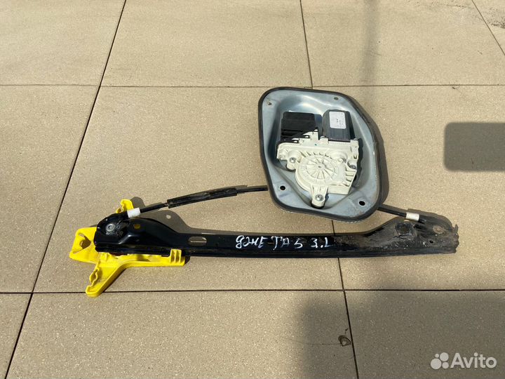 Стеклоподемник задний левый Volkswagen Jetta 5