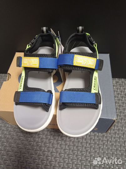 Новые сандали 33