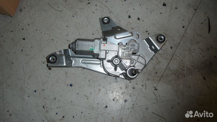 Стеклоочиститель задний Nissan Patrol Y62