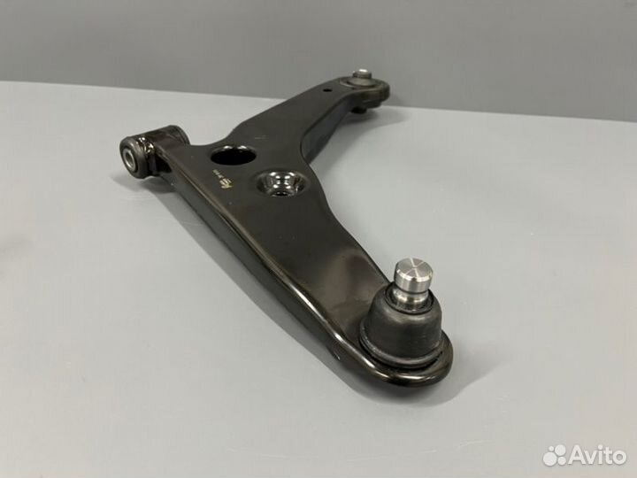 Рычаг передний левый Mitsubishi Lancer 9