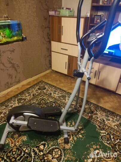 Эллиптический тренажер torneo