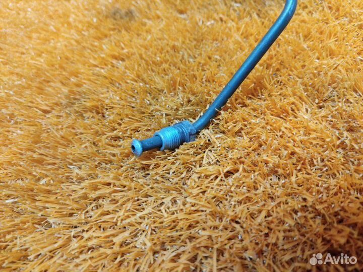 Трубка тормозная передняя левая Mercedes-Benz