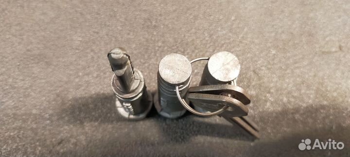 Личинки замков дверей ваз 2106 СССР