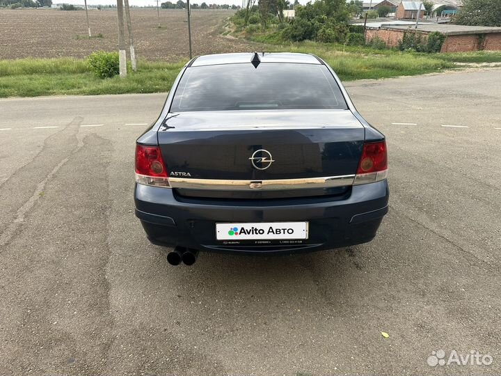 Opel Astra 1.8 AT, 2010, 200 000 км