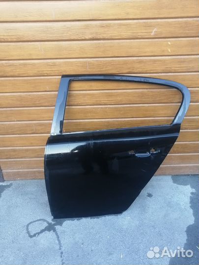 Дверь задняя правая Opel Astra H хэтчбек