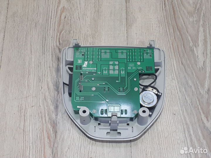 Плафон Подсветка фонарь салона LADA xray