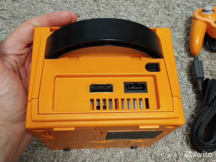 Nintendo GameCube orange