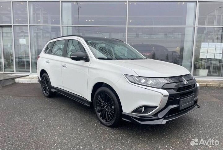 Mitsubishi Outlander 2.4 CVT, 2022, 20 км