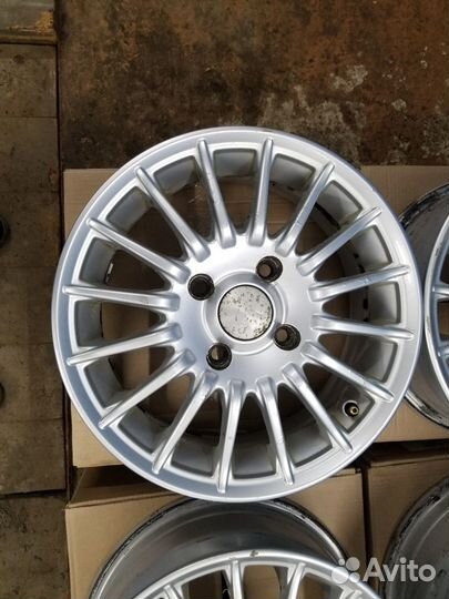 Литые диски 4 шт. skad 6j15 4х114.3 ет46 цо 67.1