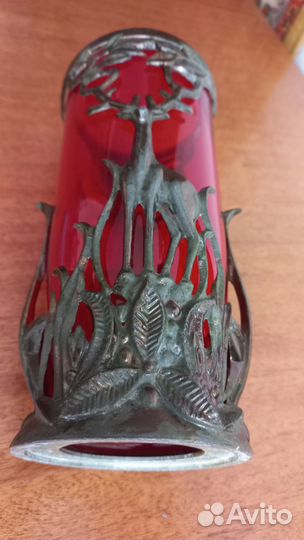 Ваза в металлической оправе