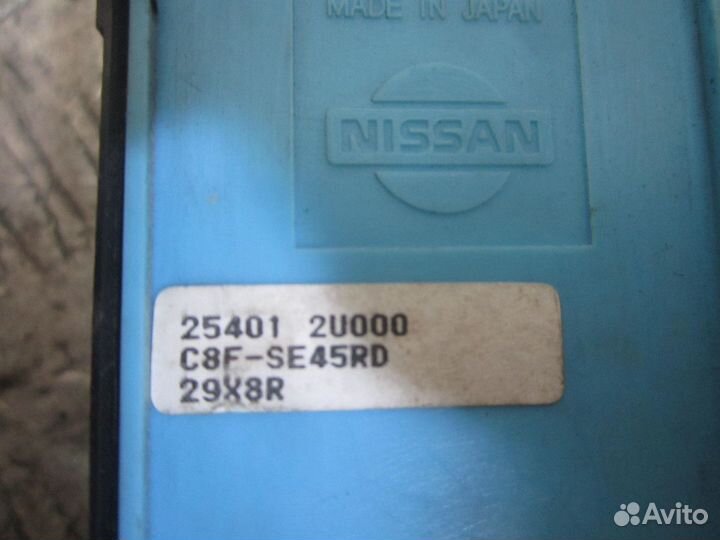 Блок управления стеклоподьемниками Nissan Cube Z10