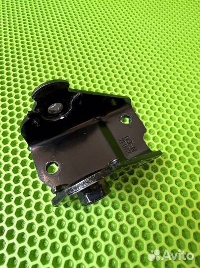 Кронштейн крепления АКПП Kia K5 DL3 G4KN 2.0 2021