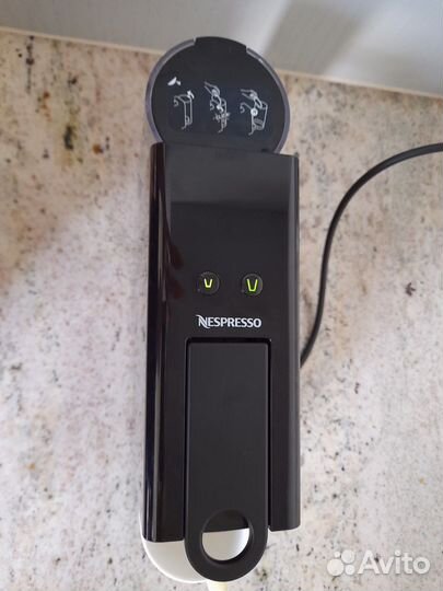 Кофемашина nespresso essenza mini c30