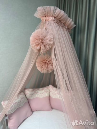 Балдахин с помпонами Just Happy в круглую кроватку