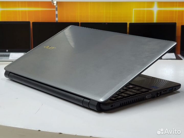 Acer 15.6'' core i5 4200u 8Gb r7 m265 SSD 256Gb