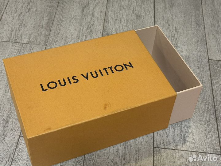 Коробка louis vuitton