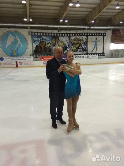 Тренер-инструктор по фигурному катанию