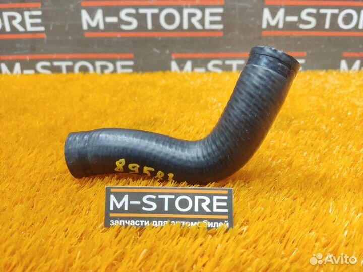 Патрубок системы охлаждения Mercedes-Benz C-Class