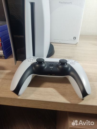 Sony playstation 5 ps5 с дисководом 2 джойстика