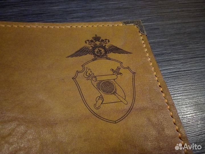 Лазерная гравировка по дереву, коже, акрилу