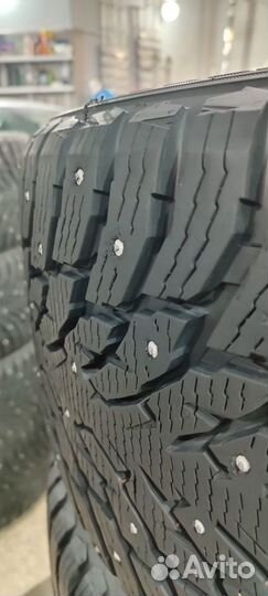 Nokian Tyres Hakkapeliitta 9 SUV 295/40 R21