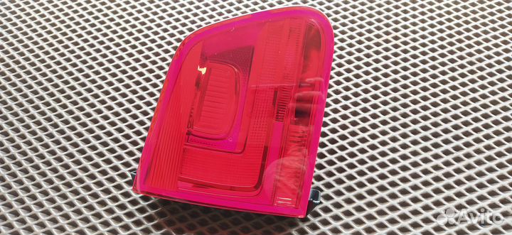 Фонарь задний левый Volkswagen Tiguan 5n0945093g
