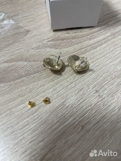 Серьги бижутерия