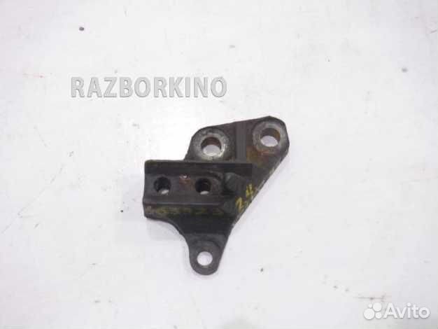 Кронштейн двигателя