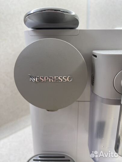 Кофемашина nespresso с капучинатором