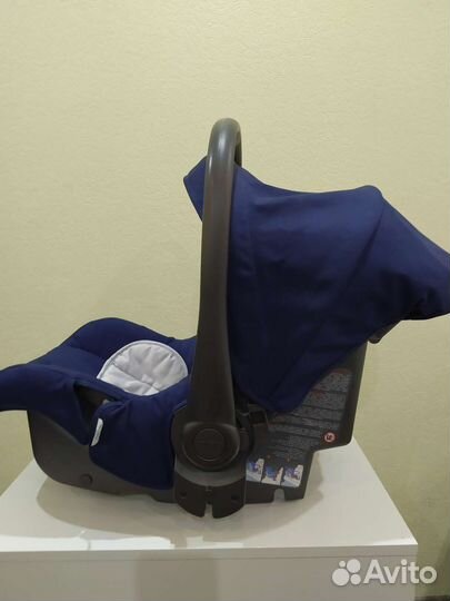 Автокресло inglesina huggy Multifix от 0 до 13 кг