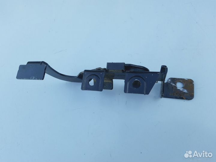 Ручка открывания багажника Skoda Fabia