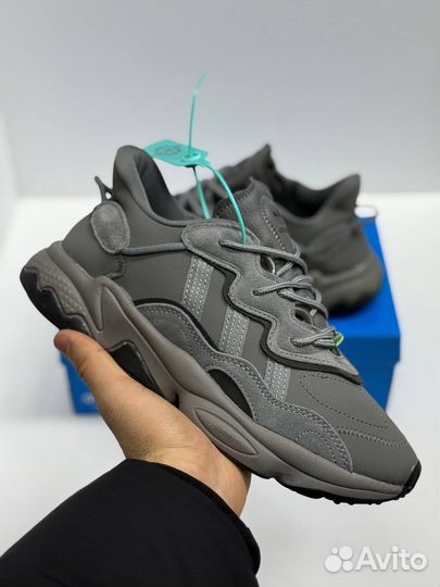 Кроссовки Adidas Ozweego