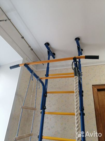 Детская спортивная шведская стенка