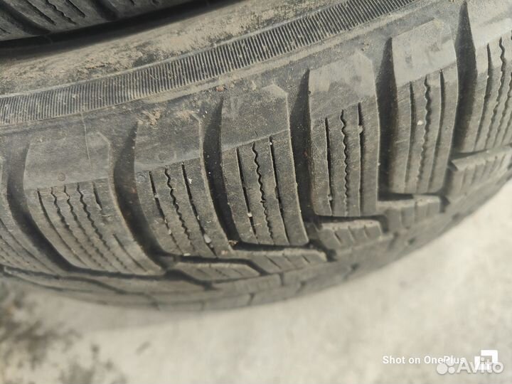 Nokian Tyres Hakkapeliitta 1 235/60 R16