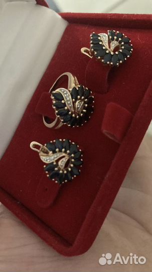 Комплект с бриллиантами