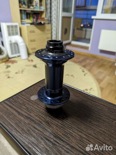 Втулка Shimano SLX 110*15