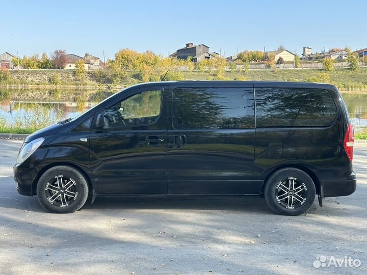 Hyundai H-1 2.5 МТ, 2011, 242 000 км