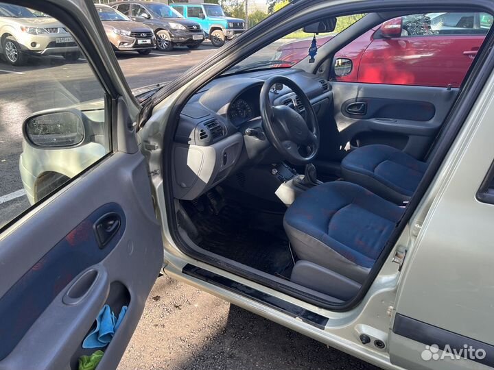 Renault Clio, 2002