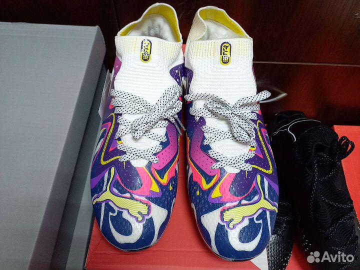 Футбольные бутсы puma